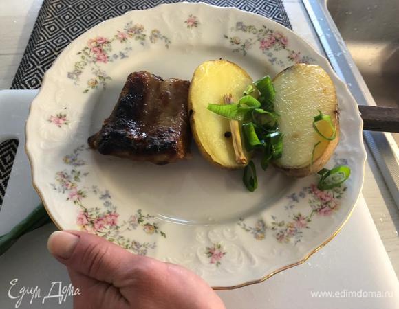 Украшаем молодым луком. Приятного аппетита!