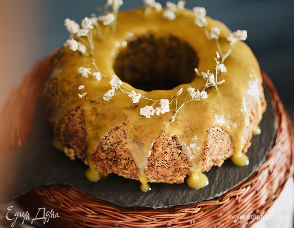 Готовый кекс будет иметь влажную, но рассыпчатую структуру, не ждите от него сухости!