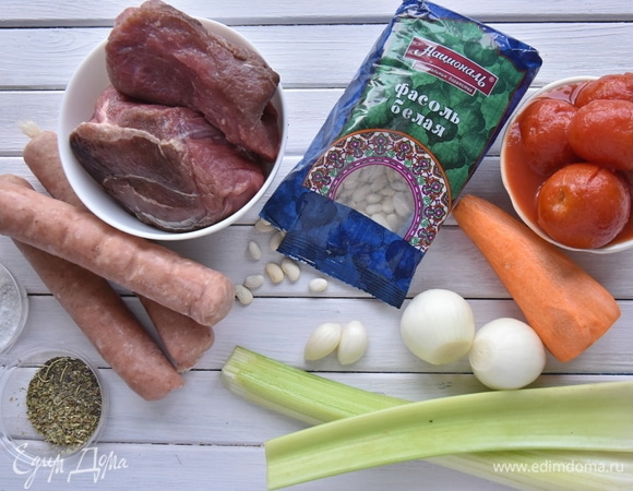 Подготовить необходимые продукты. Количество их факультативно, и можно взять на свое усмотрение.