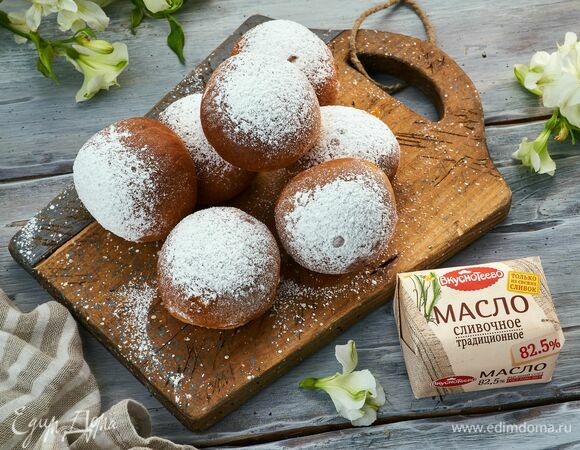 Посыпьте сахарной пудрой и подавайте!