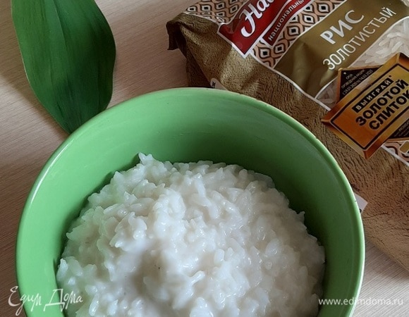 Стакан риса ТМ «Националь» сварила, добавила по вкусу сахар и молоко.