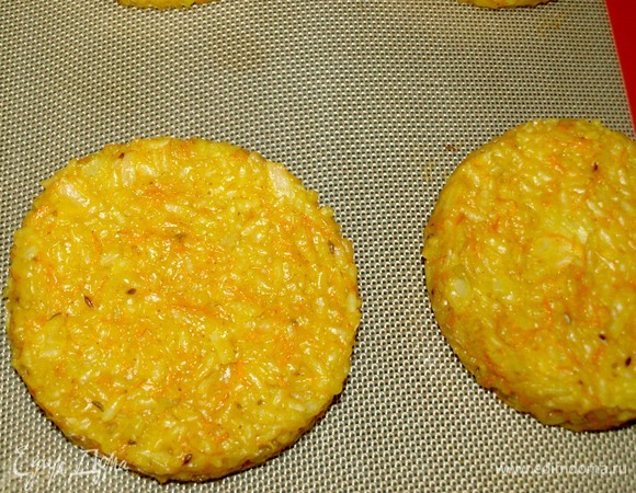 Достаем готовые пловбулочки. Даем отдохнуть 1 минуту.