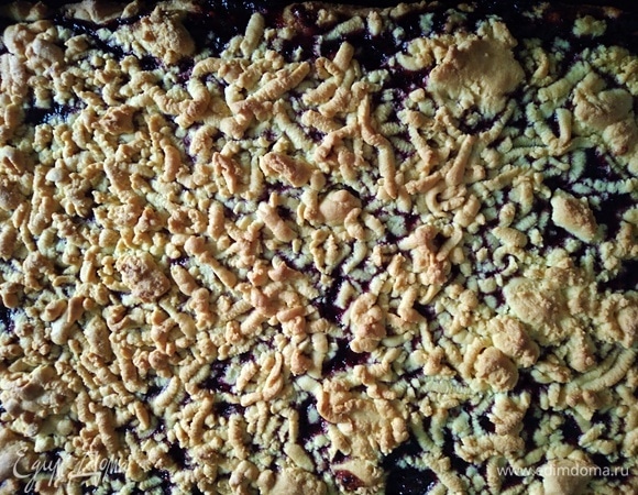 Духовку разогреть до 180°C. Выпекать 25 минут.