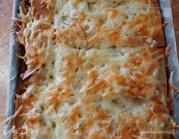 Запекать в духовке минут 40 при 200°C.