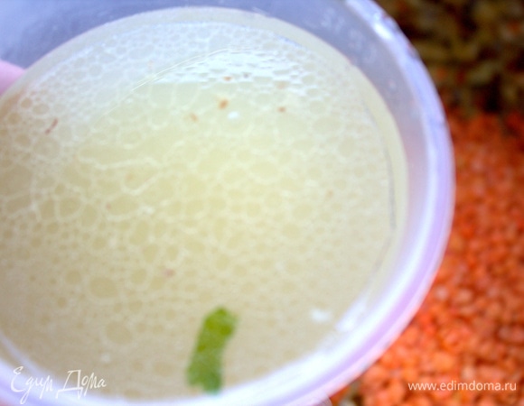 Можете разбавить бульон или оставить насыщенным.