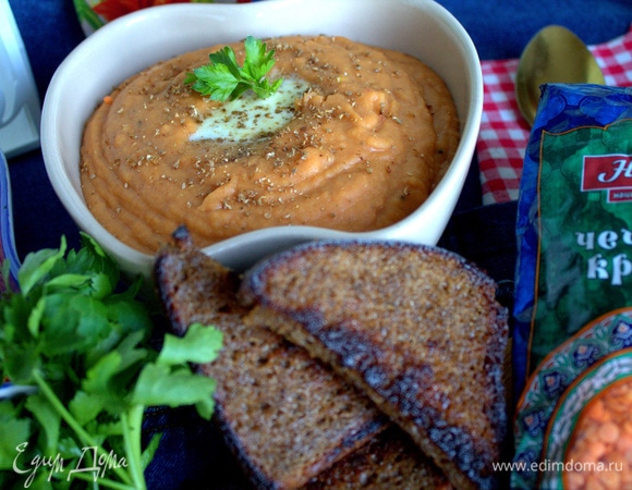 Есть время? Можно заморочиться на лепешку, но я подала гренки.