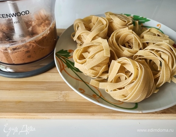 Пасту отварить до готовности.