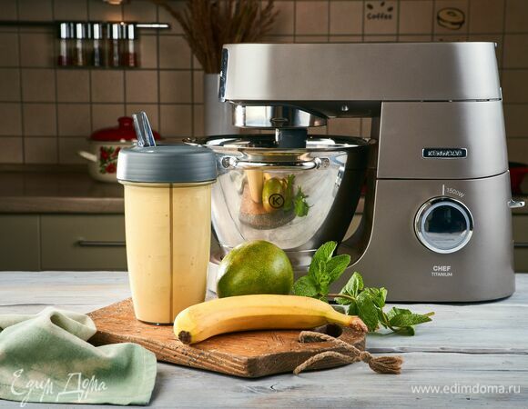 Подавайте, украсив веточкой мяты.