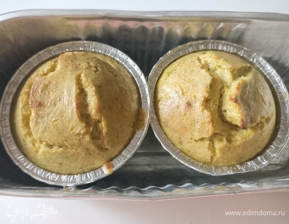 Готовый мусс остудить, достать из формы и украсить. Приятного аппетита!