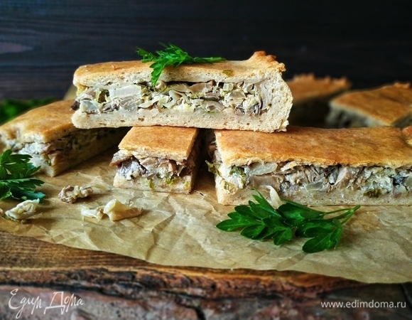 Пирог получается вкусным и сочным. Приятного аппетита.