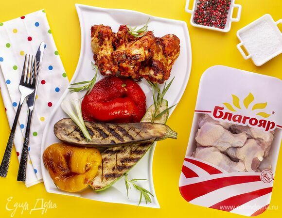Подавайте плечики цыпленка с овощами-гриль!
