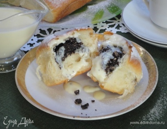 Теплые бухты с теплым ванильным соусом — почти как в Вене! :)