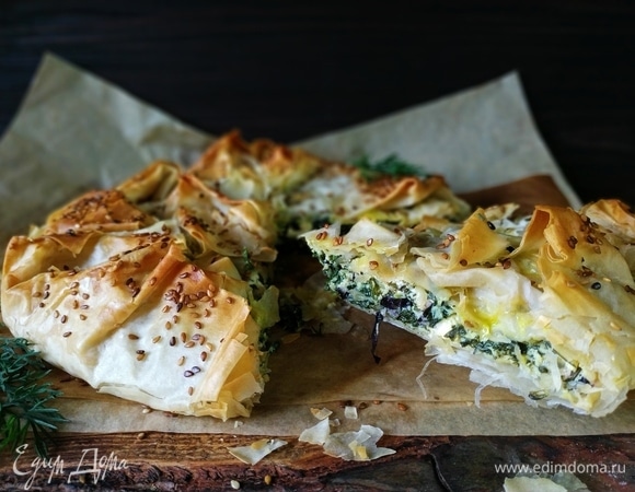 Сочный и вкусный пирог готов, приятного аппетита.