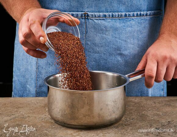 Киноа отварите так, как указано на упаковке.