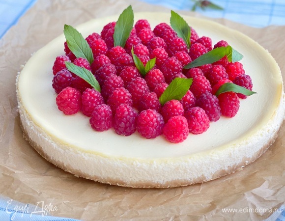 Украсить малиной или другой любимой ягодой. Приятного аппетита.