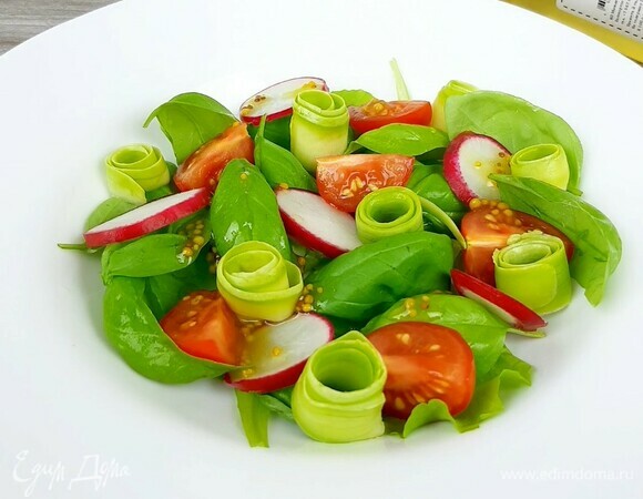 Поливаем все заправкой. 🍴Приятного аппетита🍴