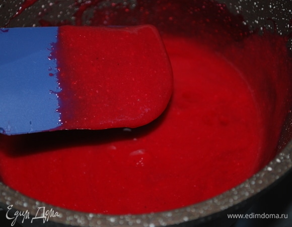 Проварите пюре до загустения 2–3 минуты.