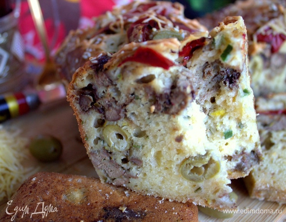 При разломе не сильно крошится.