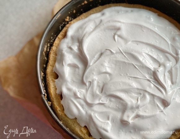 Выпекать еще 15–20 минут при 150°C.