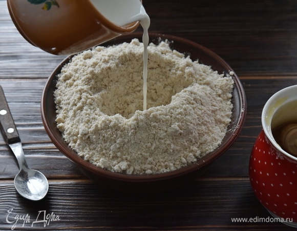 Влить сливки.