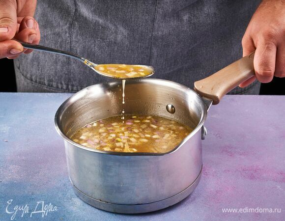 Получившийся соус перемешайте.