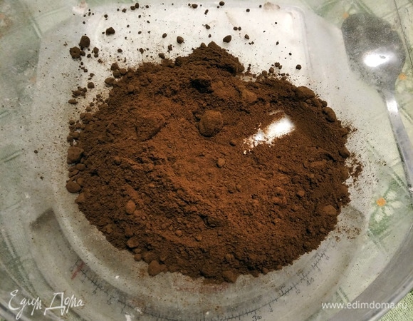 1-й день (начинать готовить лучше вечером, чуть позже будет понятно почему). Берем 50 г солода (можно немного больше, чтобы вкус кваса был насыщеннее).