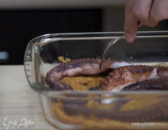 На соус — щупальца.