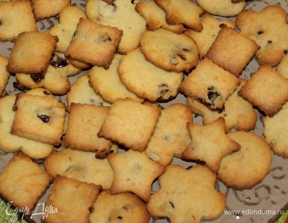 Достать готовое печенье. Дать остыть.