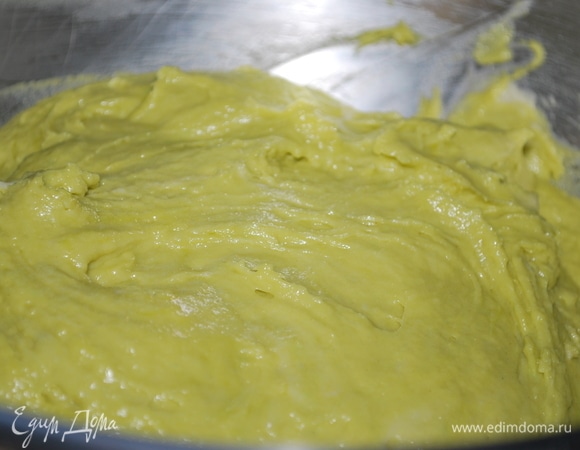 Тесто получается вот такого красивого цвета.