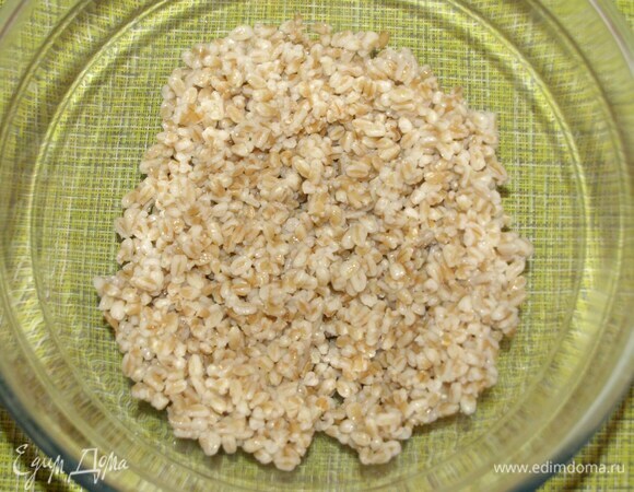 Из 100 г сухого продукта выходит 250 г готовой полбы.