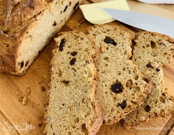 Ломтик хлеба, слегка подогретый в тостере, со сливочным маслом — и доброе утро вам обеспечено! Приятного аппетита!