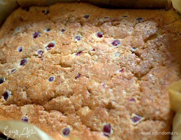 Поставила в электрическую духовку при 180°C обдувом, потом убавила до 170°C.