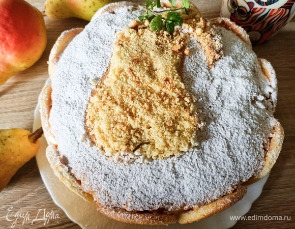 Готовый торт переложить на блюдо, украсить и подавать. Приятного аппетита!