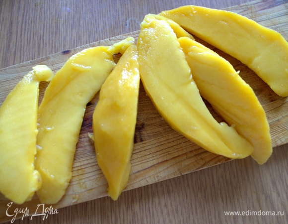 У меня было еще манго.