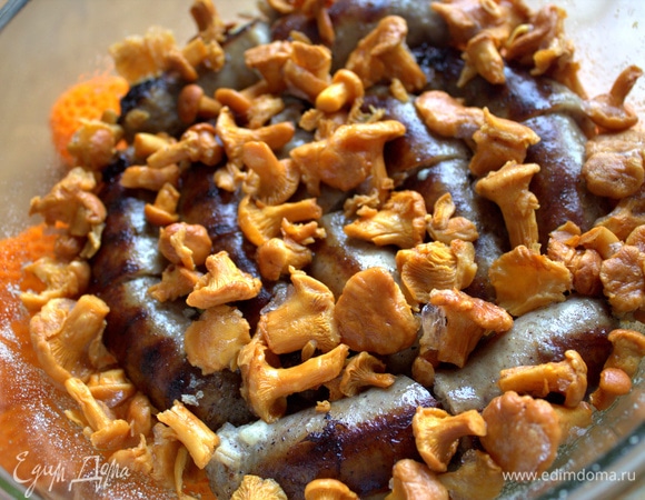 Сверху — лисички.