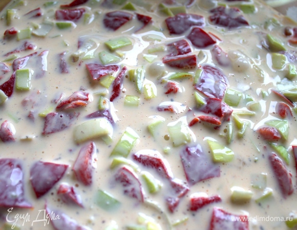 Накрыть стеклянной крышкой и поставить в духовку на 40 минут при 180°C.