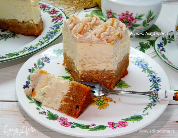Чизкейк охладить в холодильнике и подавать к столу. Приятного аппетита!