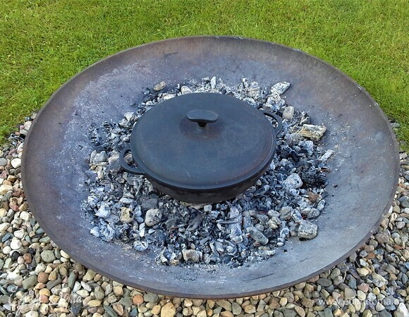 Готовим под крышкой еще немного.