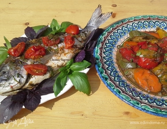 Овощи хорошо пропеклись, но не разварились. Рыба сочная, ароматная, вкусная!