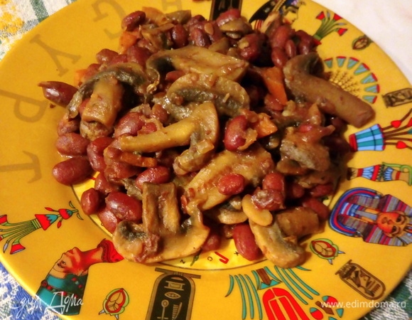 Подаем готовое блюдо к столу.