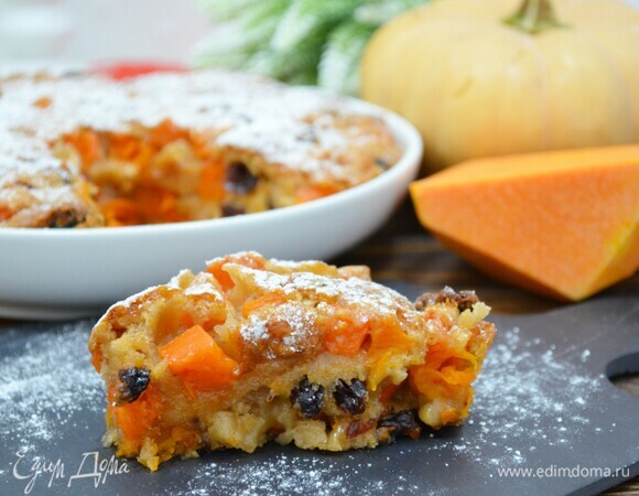 Обязательно попробуйте этот вкуснейший и легкий в приготовлении пирог. Приятного аппетита!