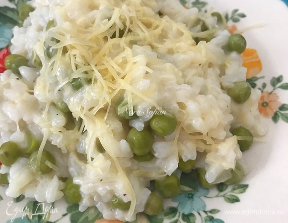 При подаче сверху тоже посыпать пармезаном.