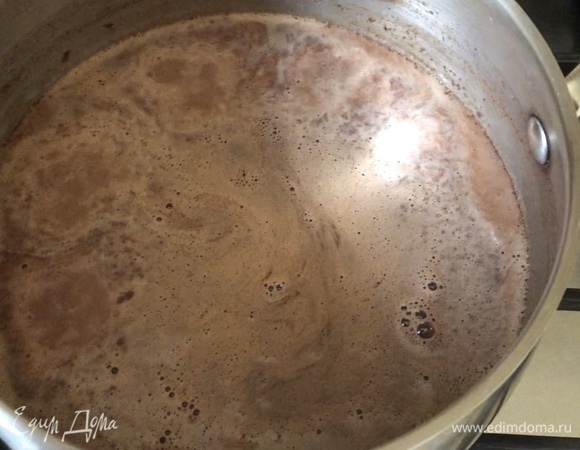 Доводим до кипения и выключаем.