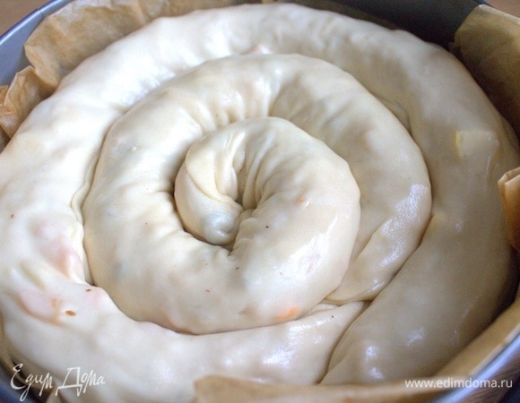 Второй — вокруг первого.