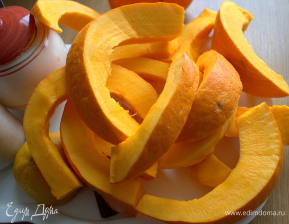 Сорт тыквы с мягкой кожицей, которую можно не снимать.