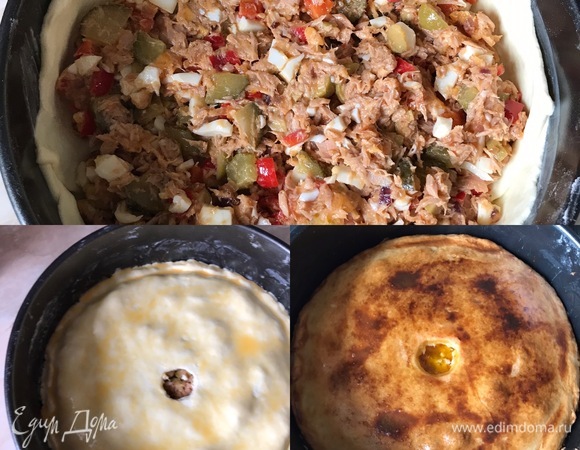 Распределить начинку по тесту. Раскатать вторую часть теста и накрыть пирог. Аккуратно защипнуть края и срезать излишки теста. Смешать желток с молоком, смазать пирог и в середине сделать небольшую дырочку.