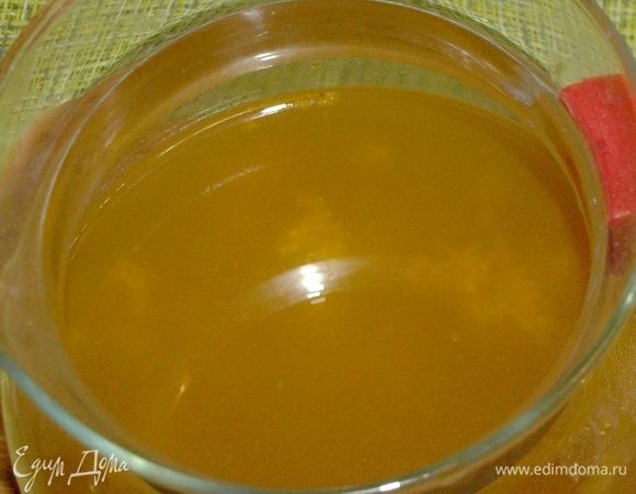 Процеживаем полученный настой.