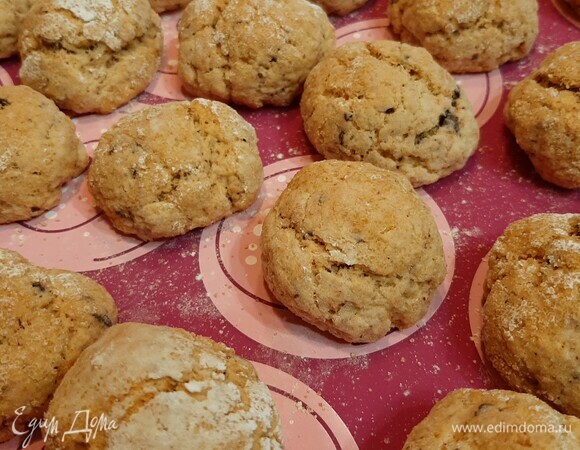 Выпекать при температуре 180°C 20 минут. Ароматное печенье остается мягким внутри и с легкой корочкой снаружи. Приятного аппетита!