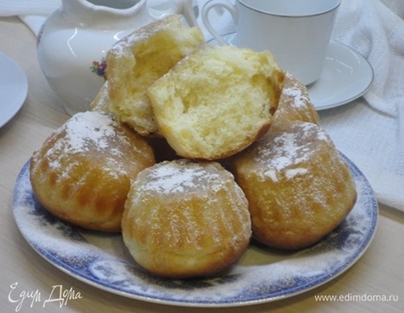 Посыпаем сахарной пудрой с натуральной ванилью. Ароматы рома с ванилью — это что-то!