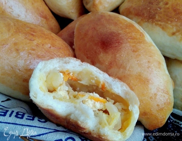 Пушистое тесто и моя любимая начинка. А с чем любите вы?